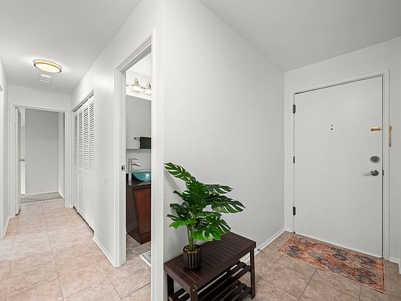 2nd image of 1103 S Hunt Club Dr APT 126