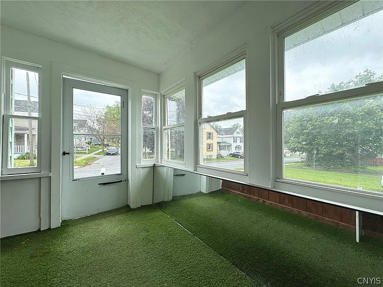 318 W Hoard St — Photo 5