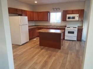 1801 N 3rd St, Clinton, IA 52732