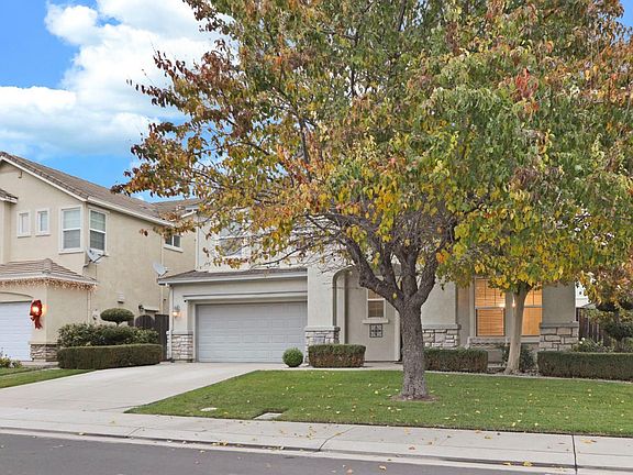 5th image of 10816 Merritt Dr