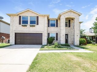 1325 Dandelion Trl, Burleson, TX 76028