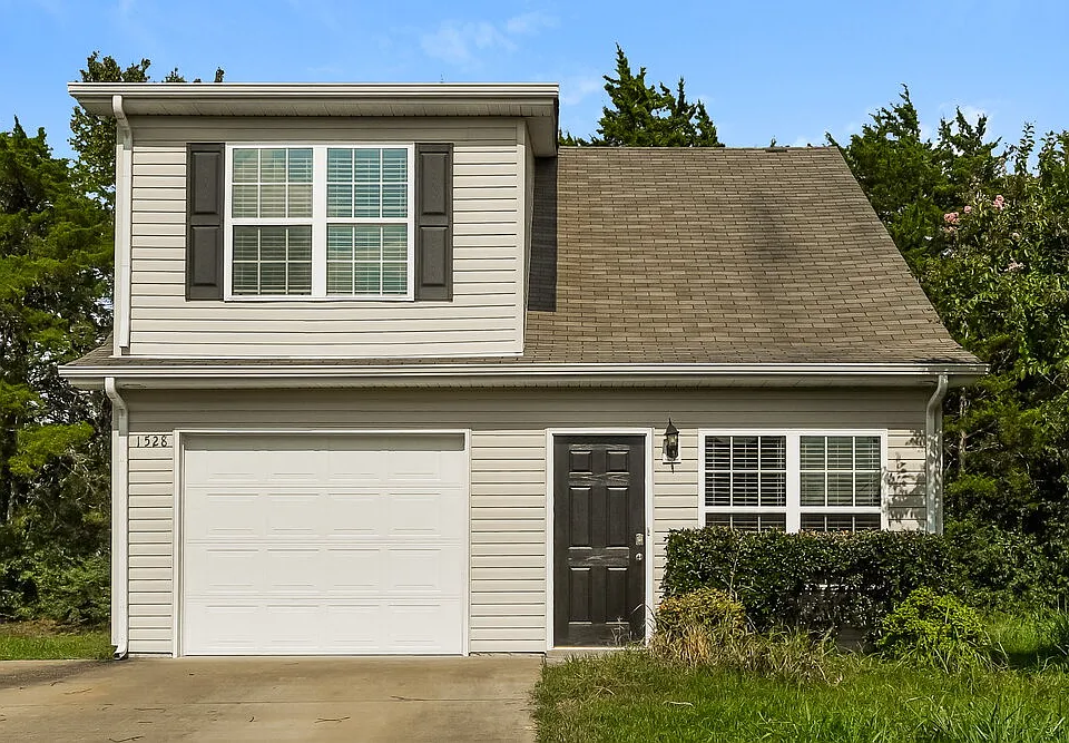 1528 Passage Dr