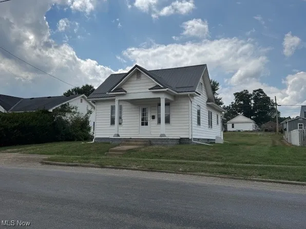 135 Front St, Philo, OH 43771