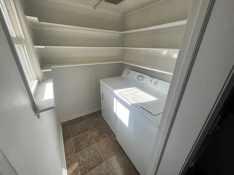 708 Monticello Ave #B — Photo 3