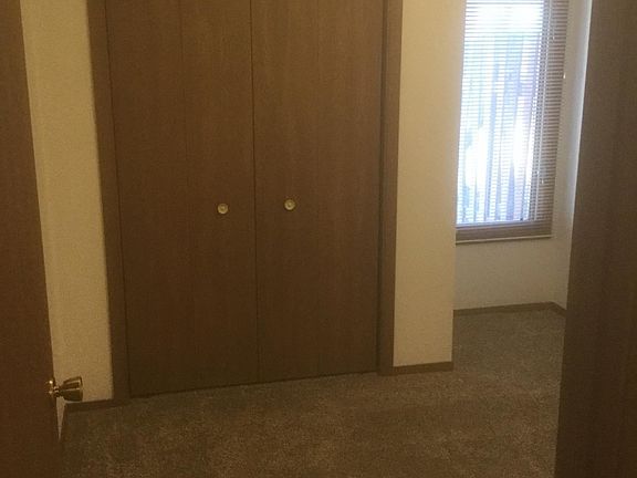 Smaller bedroom 