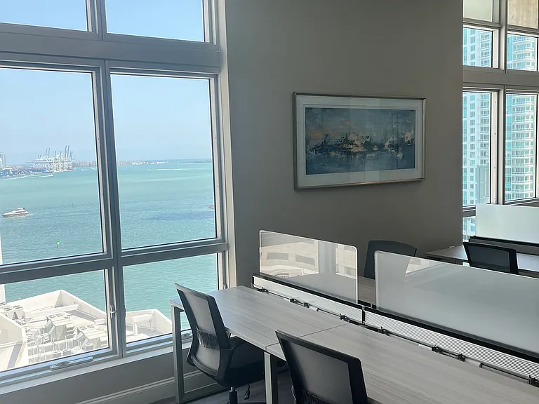 300 S Biscayne Blvd #4003 — Photo 15