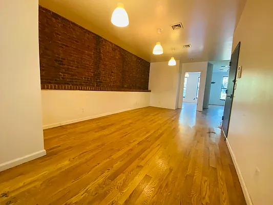 Rented by null | media 13