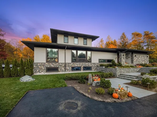 15 Myles Standish Rd, Weston, MA 02493