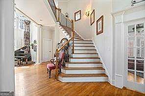 3rd image of 802 Pathview Ct