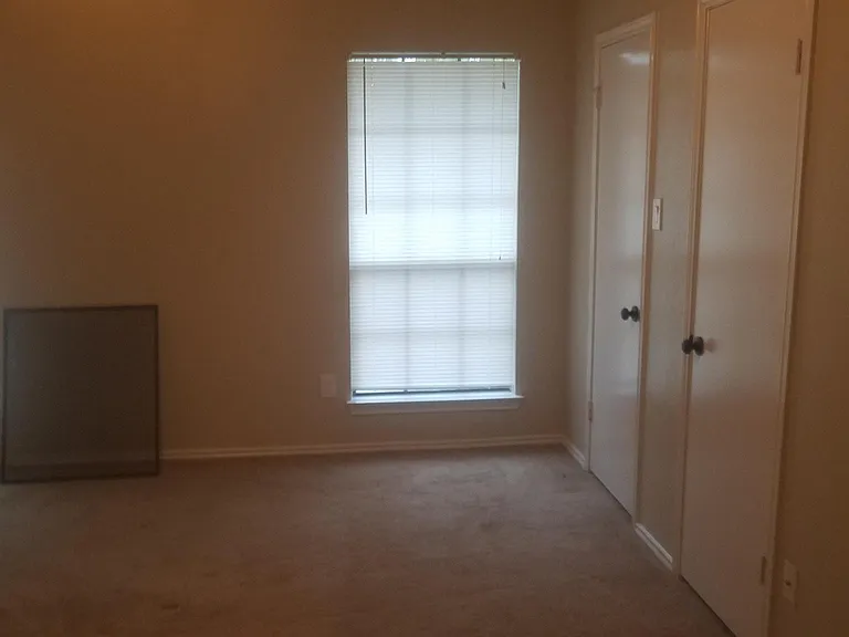 6407 Gray Rdg — Photo 11