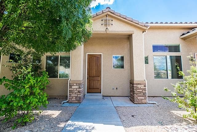 1st image of 124 S Las Hurdes Dr #3
