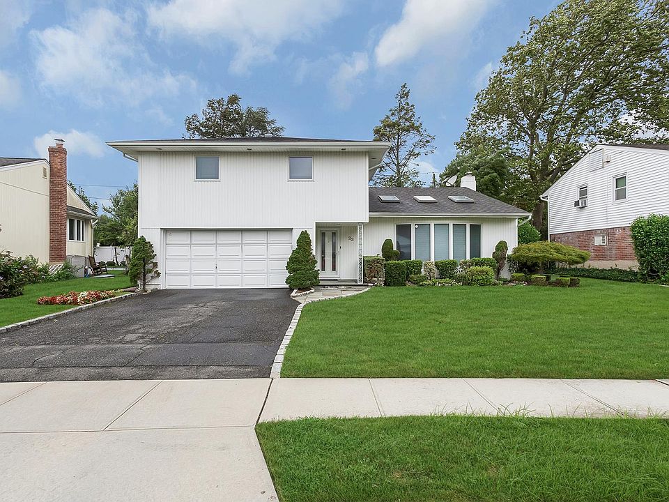 1st image of 23 Laura Ln