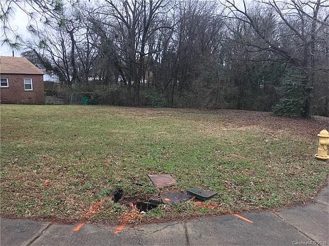 1st image of 429 Campus St