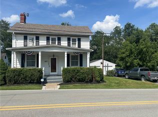 587 Lone Pine Rd, Washington, PA 15301