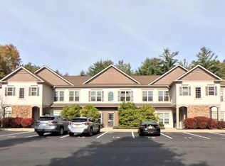 15 Lancaster Pl, Ballston Spa, NY 12020