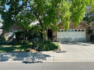 373 Cromwell Ave, Clovis, CA 93611