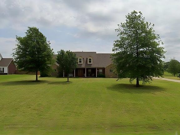 2nd image of 9136 Donnell Rd