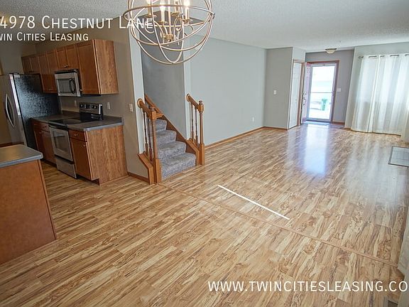3rd image of 14978 Chestnut Ln