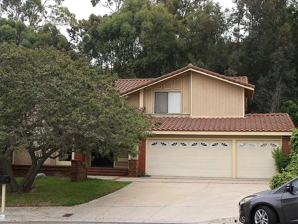 2300 Remora Dr