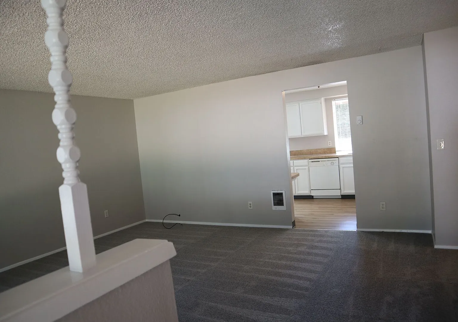 Well Maintained Ranch Style Home for Lease in the Burnt Bridge Creek Neighborhood - 4518 NE 142nd... — Photo 4