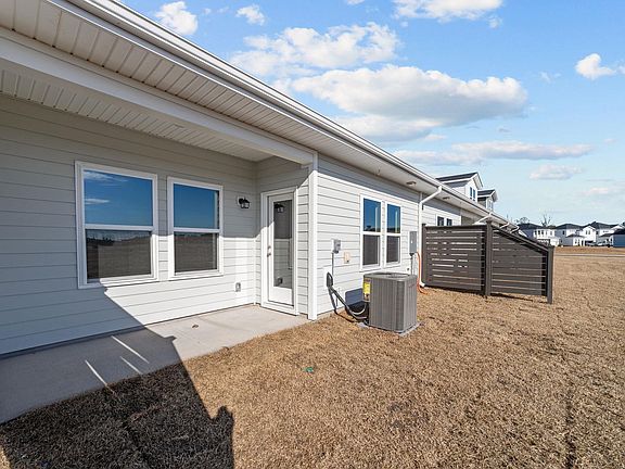 5th image of 734 Ebb Tide Rd. #105