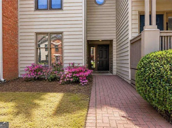 507 Garden Ct, Atlanta, GA 30328