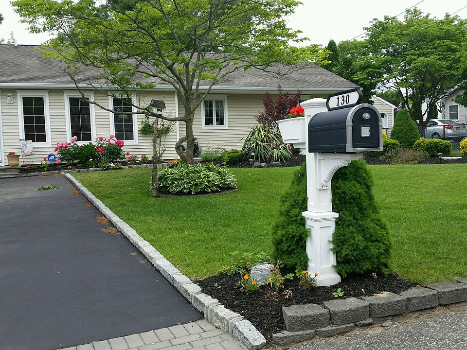 1st image of 130 4th Ave