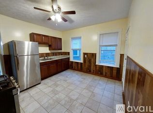 89 Draper St APT 3, Boston, MA 02122