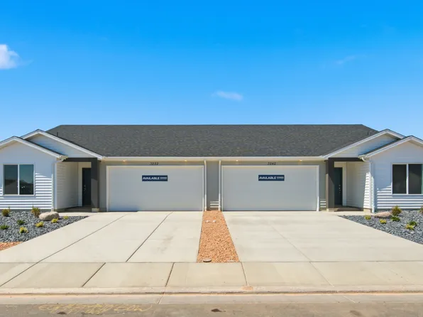 Bella Plan, Pointe West