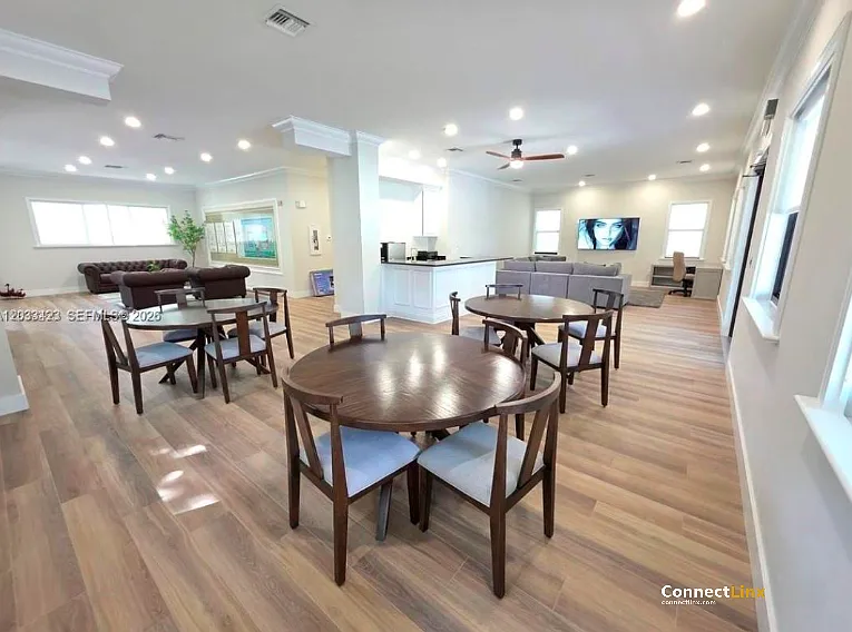 2600 S University Dr — Photo 6
