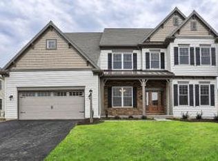316 Bowyer Ln, Lititz, PA 17543