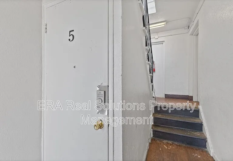 7875 Reading Rd #5 — Photo 16