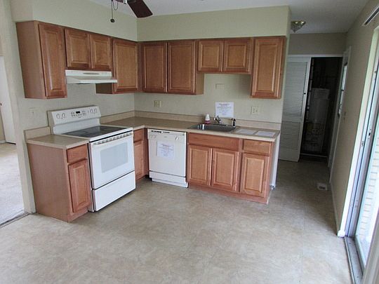 5th image of 11528 Gaffney Pl