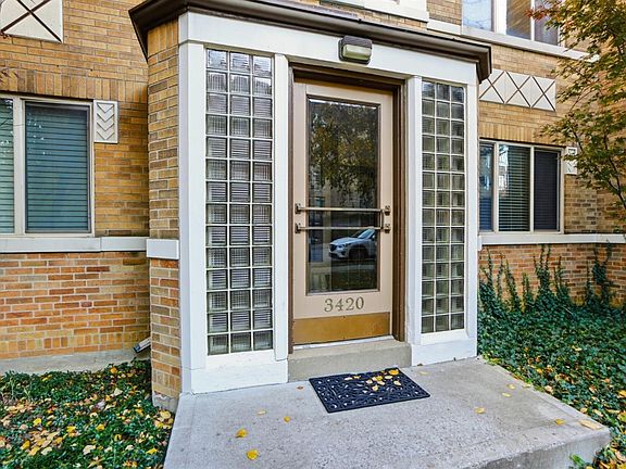 3rd image of 3420 Shaw Ave Unit 3