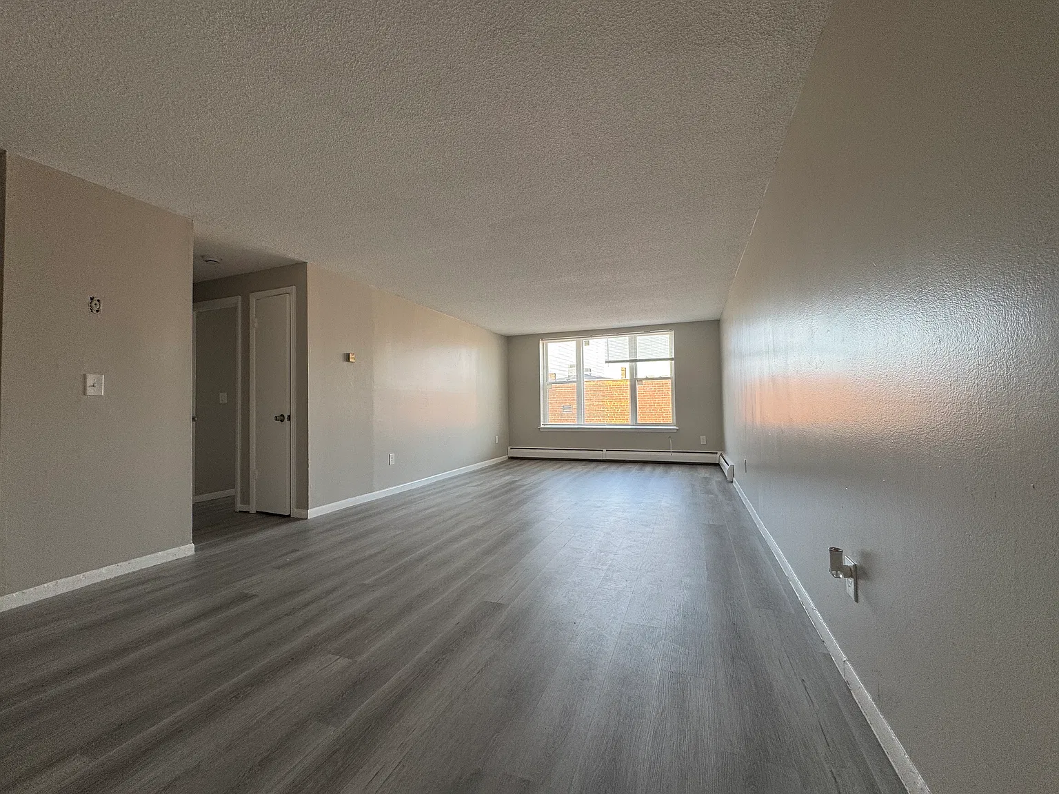 1 bed, 800 sqft, $1,125 — Photo 2