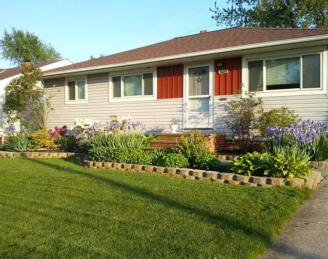 3607 Stanfield Dr photo 1