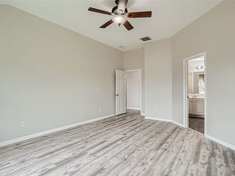 2920 Cajuiles Dr — Photo 17