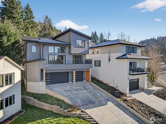2nd image of 133 Cedar Falls Drive