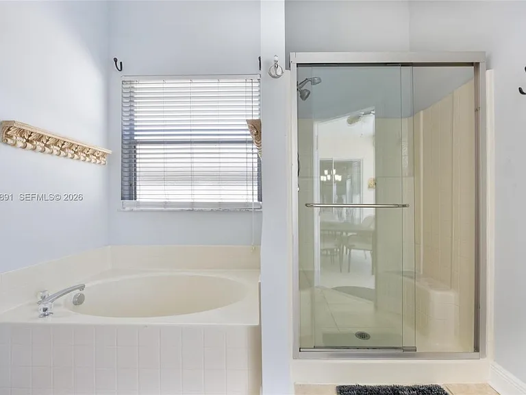 2033 SW Beekman St #2033 — Photo 9