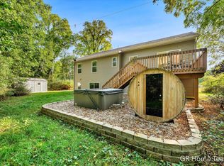 3329 Ivanrest Ave SW, Wyoming, MI