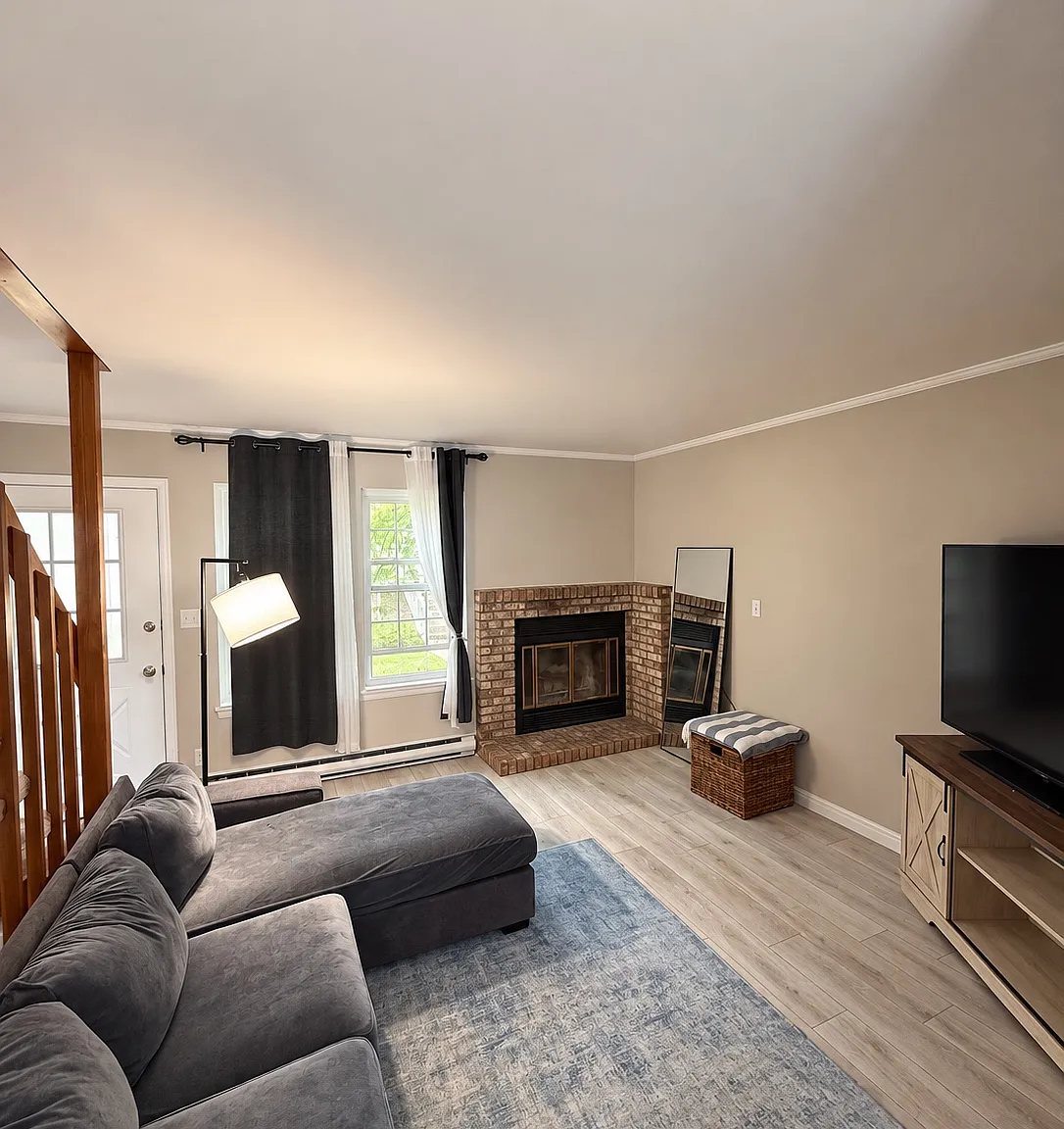 2 bed, 1.5 bath, 1008 sqft, $1,800 — Photo 4