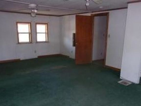 Additional Living Room