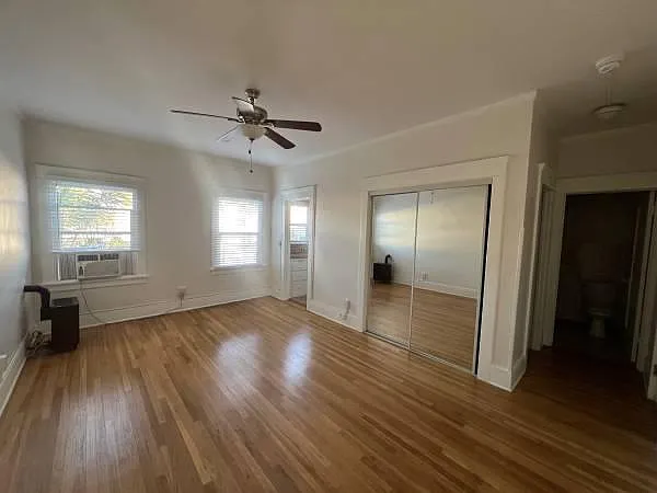 1441 Edgecliffe Dr #29 — Photo 2