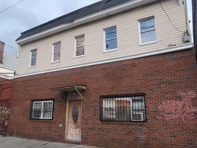 817-819 Summer Ave, Newark, NJ, 07104