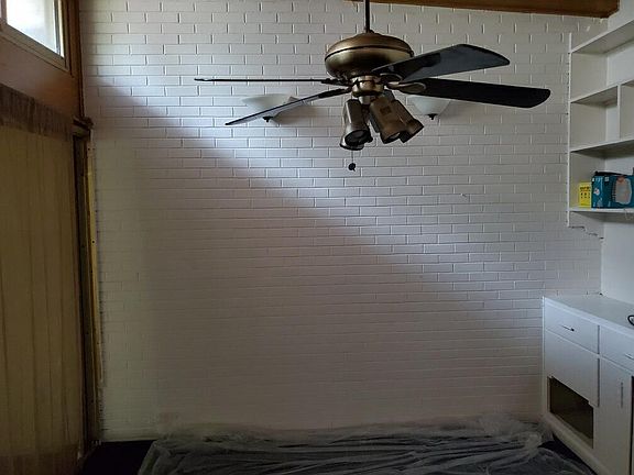 3rd image of 17224 Country Ln