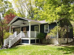 157 Chestnut Hill Rd, Stone Ridge, NY 12484