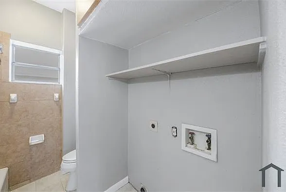 950 18th Ave S #1 — Photo 12