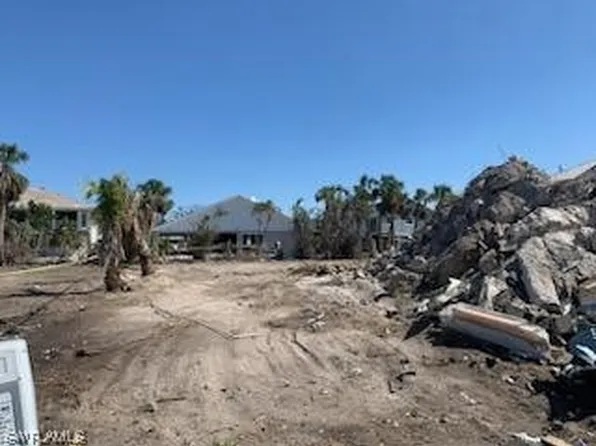 7935 Estero Blvd, Fort Myers Beach, FL 33931