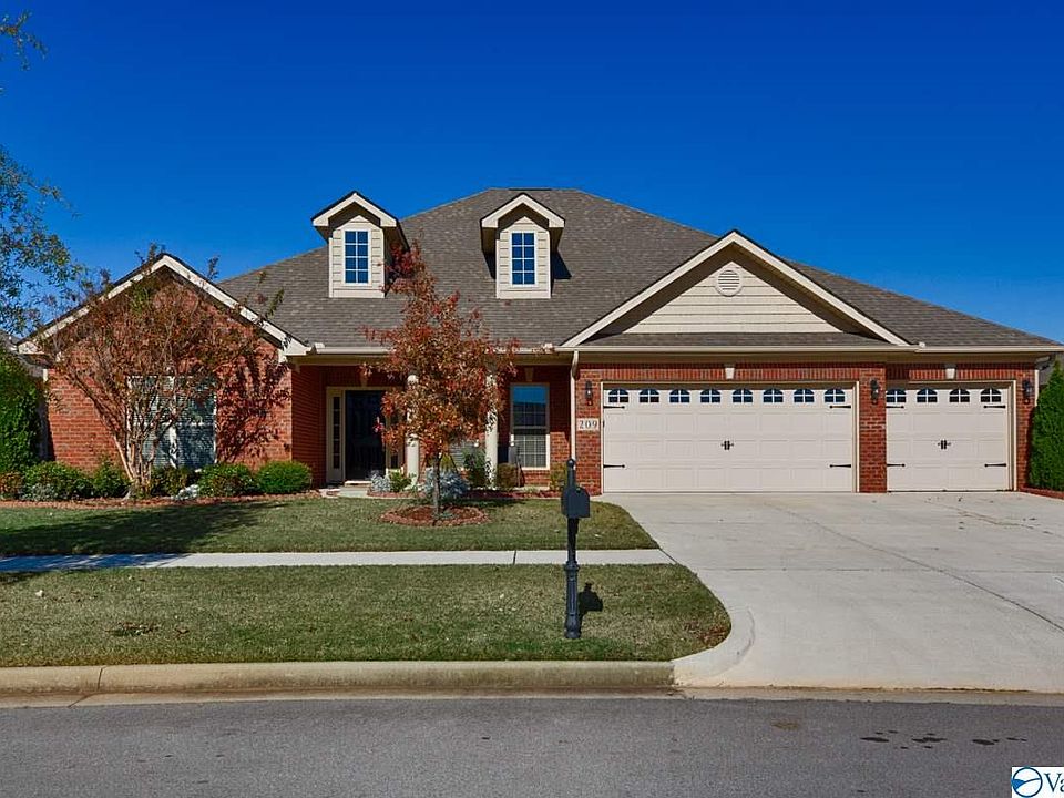 1st image of 209 Oxfordshire Cir