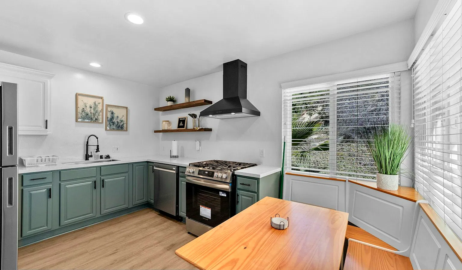 806 West Brookes Avenue, Unit 812 — Photo 4